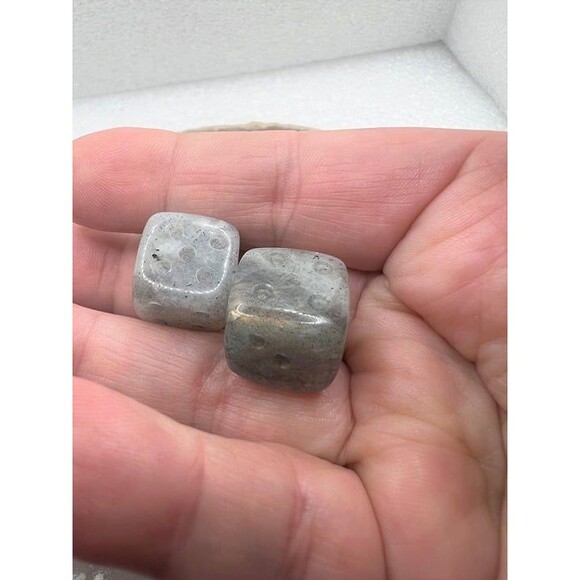 Labradorite Dice Set - Picture 2 of 4